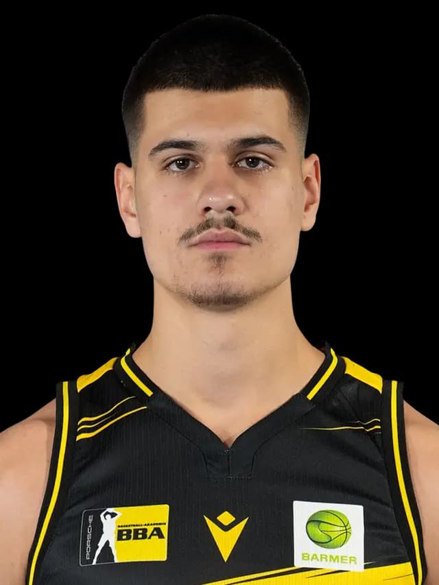 Abdulhay Kömürkara